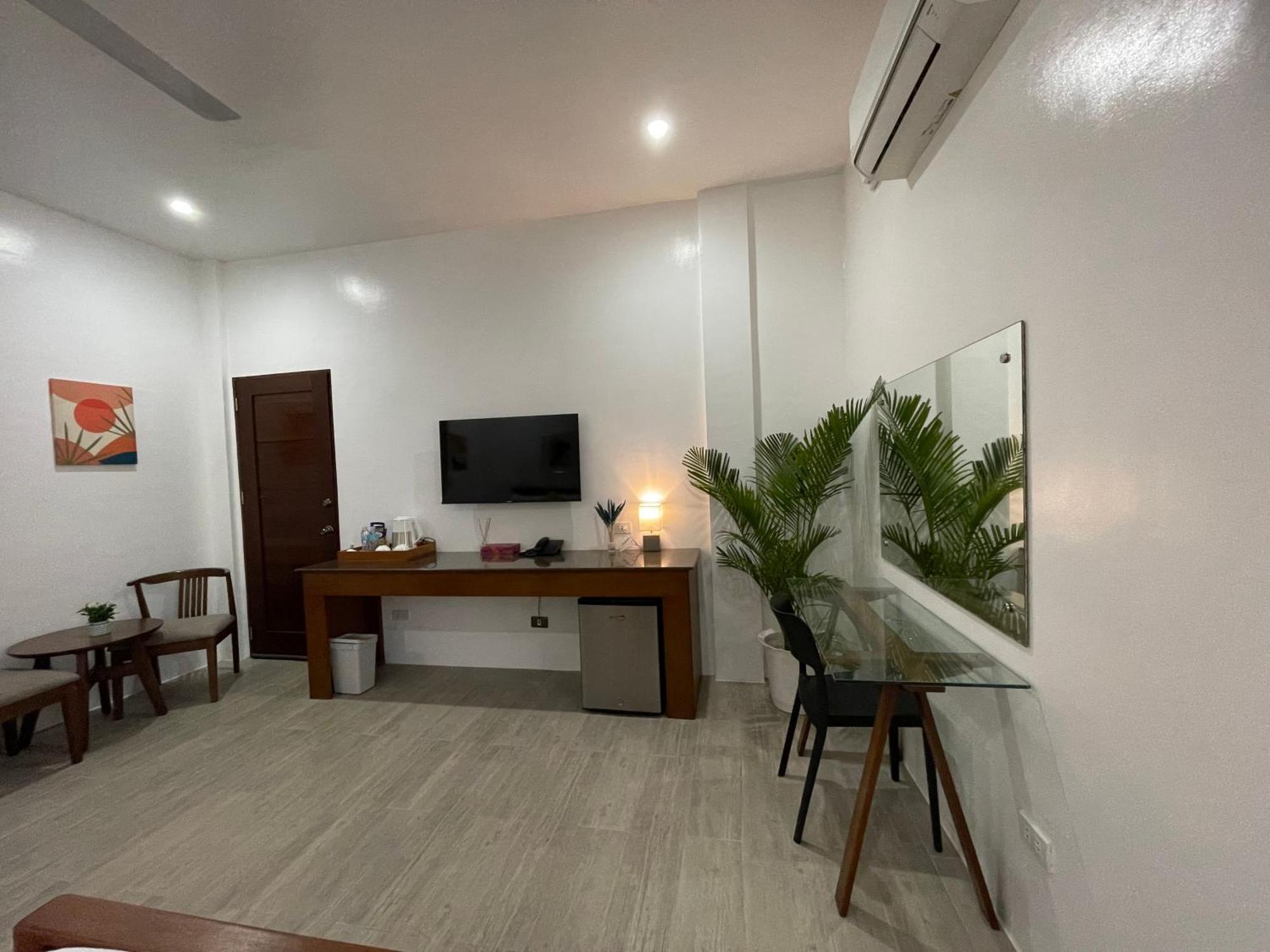 Thistle Inn Panglao Habitación foto